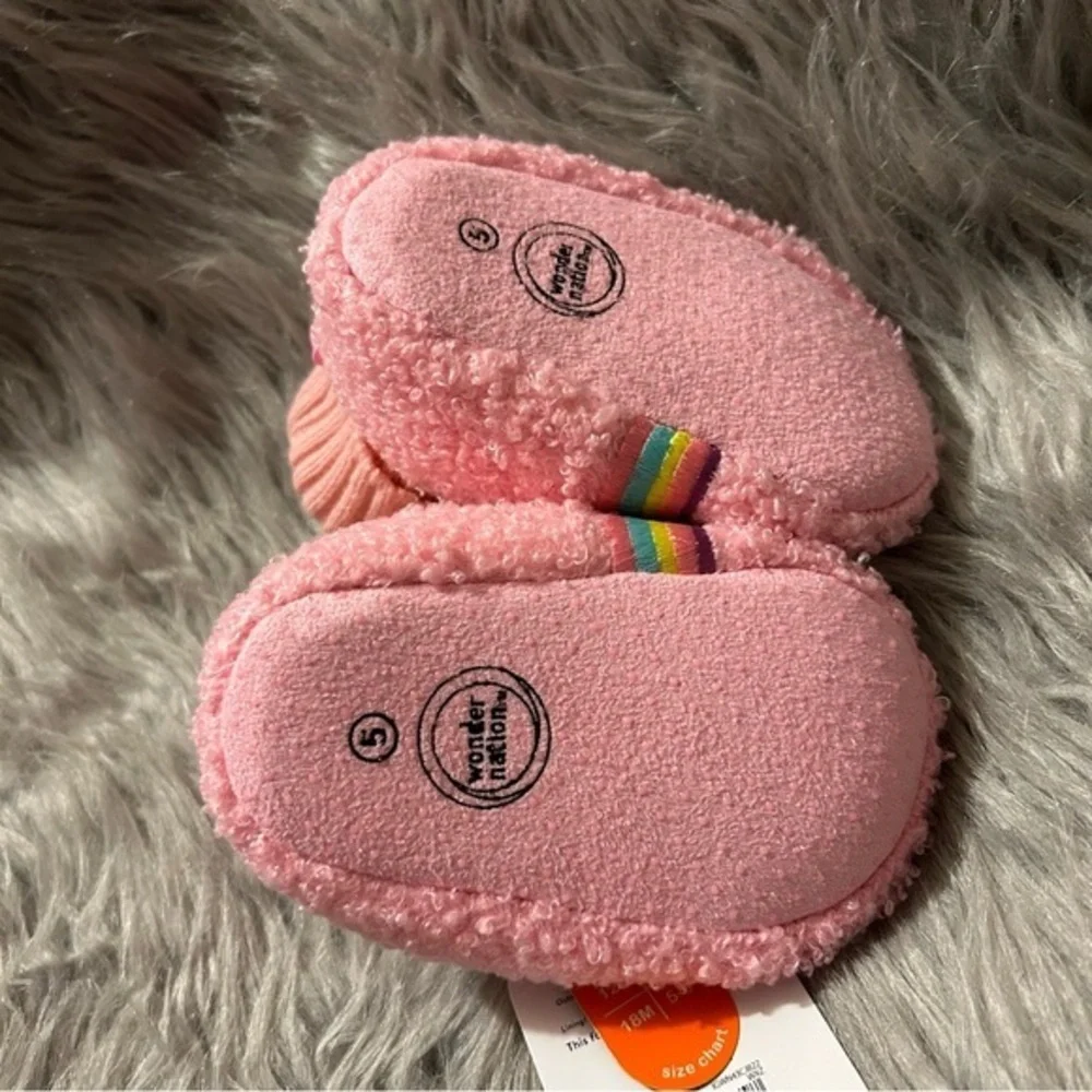 Wonder Nation Slippers‎ Baby Girl’s Size 5 Pink Fuzzy Rainbow Bootie Shoes